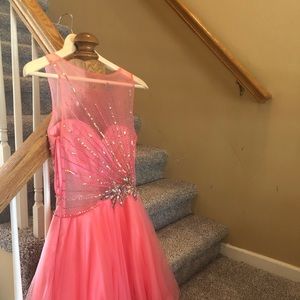 Teen/ young adult fashion dresses—stylish and affordable
